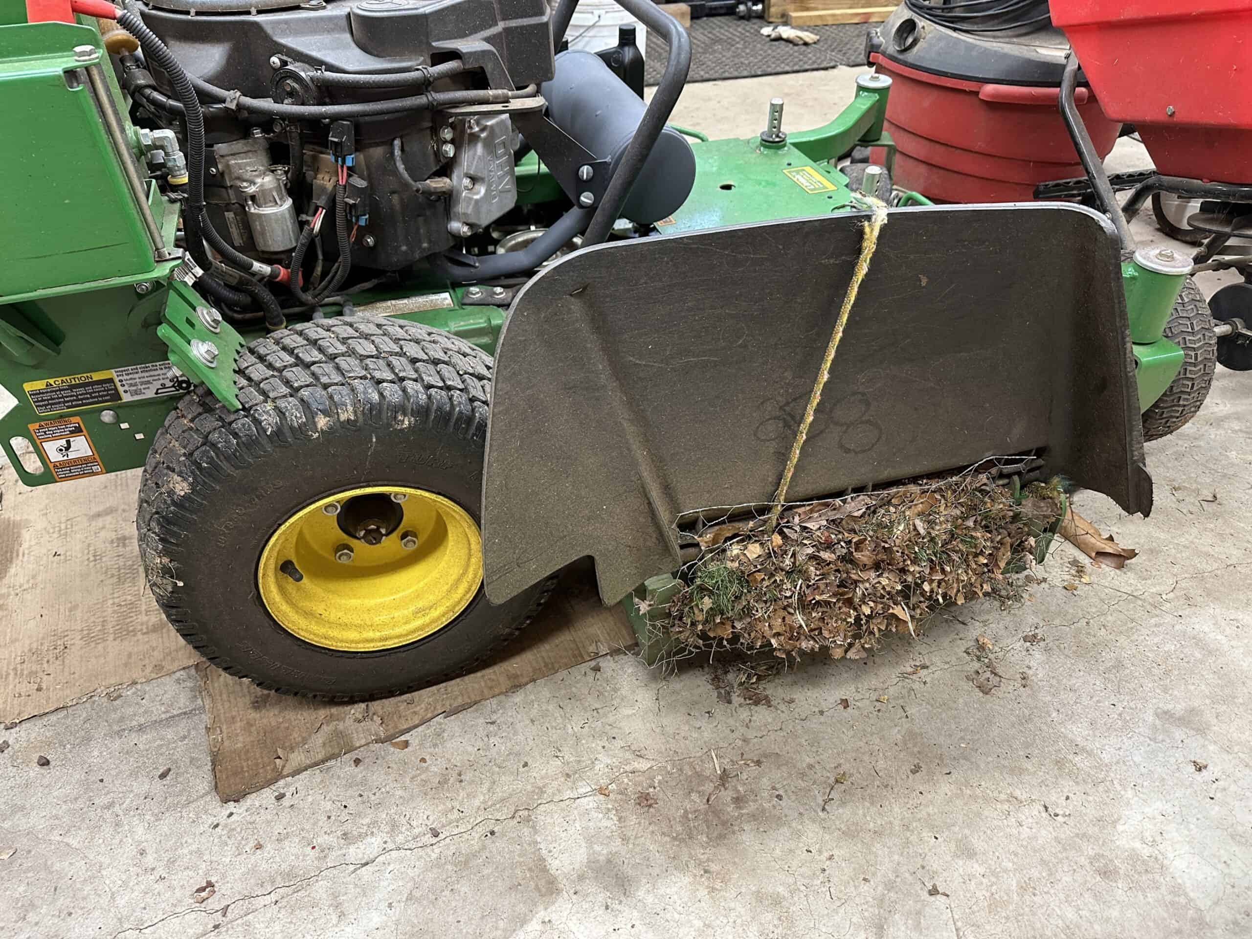 Side discharge chute of a lawnmower.